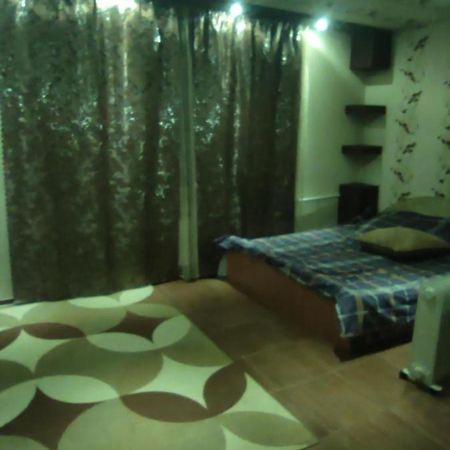 Eaa Apartment Tiraspol Ngoại thất bức ảnh